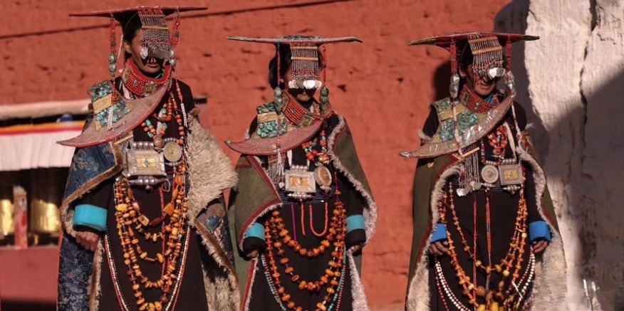 Tibetan Women in Costume Burang County (also known as Purang or Pulan) Tibetan Women in Costume Burang County (also known as Purang or Pulan)