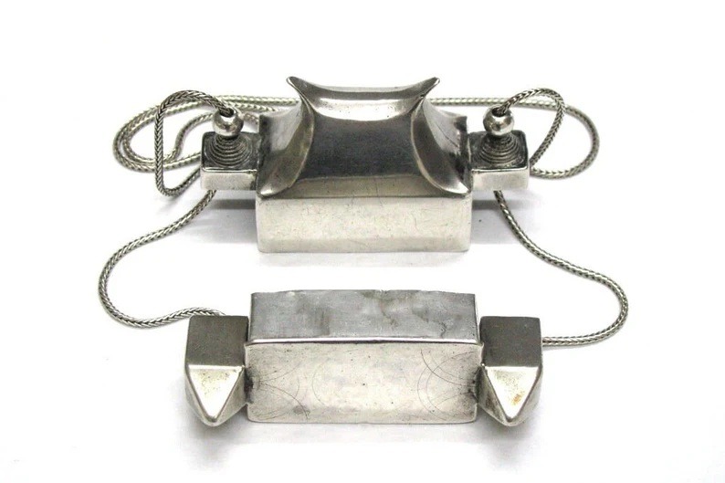 Shiva Lingam Casket, South Indian Lingam Container Shiva Lingam Casket, South Indian Lingam Container