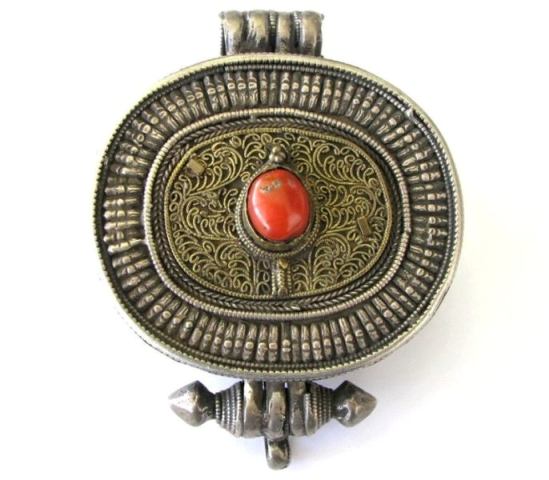 Antique Tibetan Gau, Tibetan Ghau